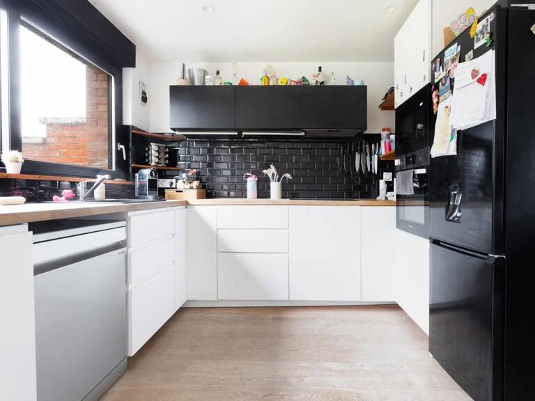 Maison de 4 pièces de 83 m² à Lambersart avec jardin et garage — photo 1