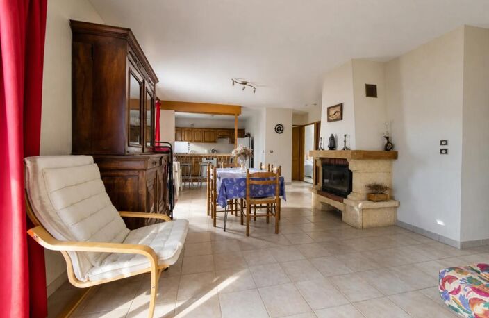 Maison de 5 pièces de 130 m² à Les Mathes — photo 2