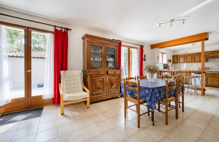 Maison de 5 pièces de 130 m² à Les Mathes — photo 3