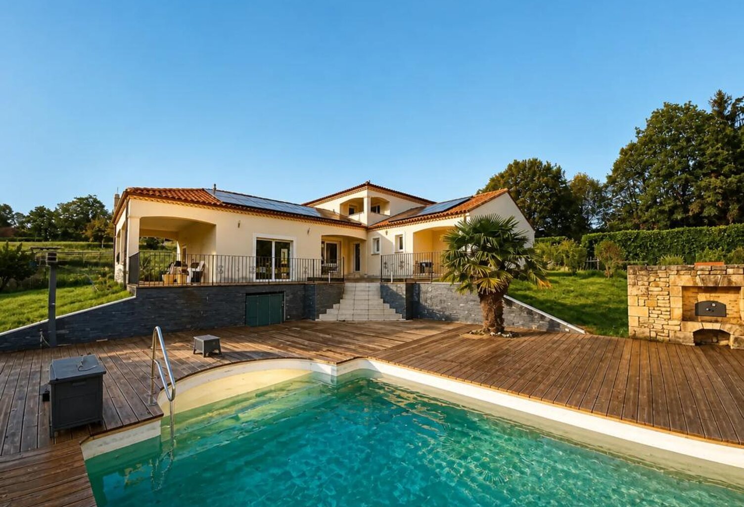 Villa de plain-pied contemporaine de 206 m² — Parc de 6 336 m² avec piscine — photo 1