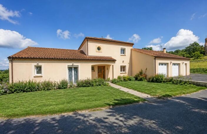Villa de plain-pied contemporaine de 206 m² — Parc de 6 336 m² avec piscine — photo 2