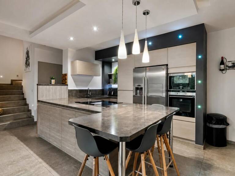 Magnifique propriété de 288 m2 - Chazay d'Azergues — photo 1
