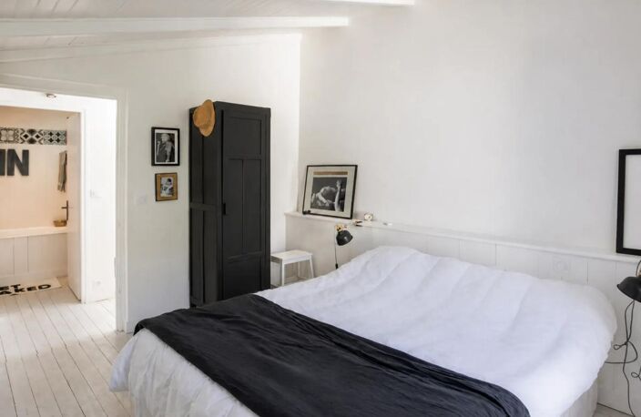 17880 LES PORTES EN RÉ - Maison 3 pièces de 44 m² avec cheminée — photo 4