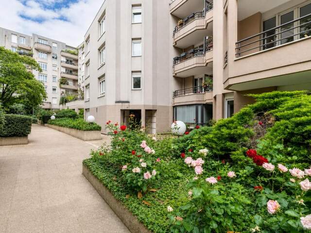 PARIS XVIII (Anvers) - Appartement 57,51 m2 + terrasse — photo du bien
