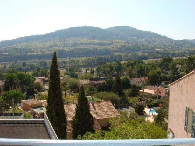 Appartement 3 pièces + Parking - LA CADIERE D'AZUR — photo du bien