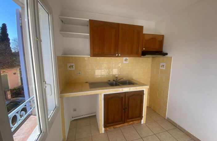 Appartement 3 pièces + Parking - LA CADIERE D'AZUR — photo 3