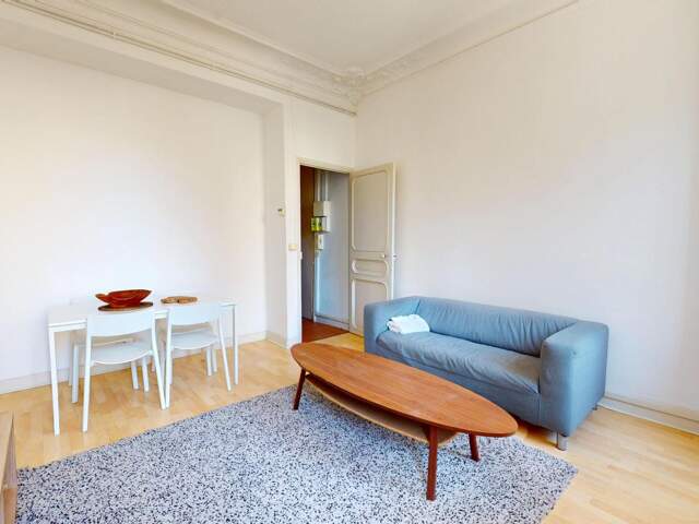 Appartement À Vendre - T3 - 73.3 m² - proche La Joliette — photo du bien