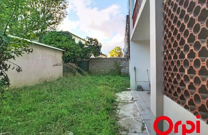 Appartement  de type 3  à Avignon Rotondes de 56m² avec jardin privatif de 100m² — photo 2