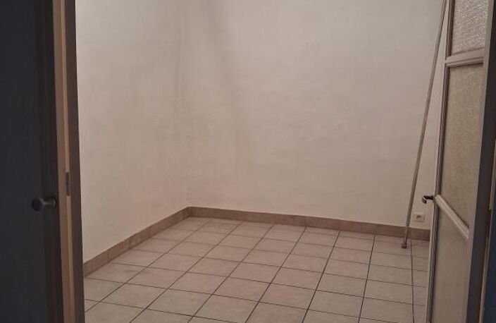 Appartement À Louer Non Meublé — photo 4