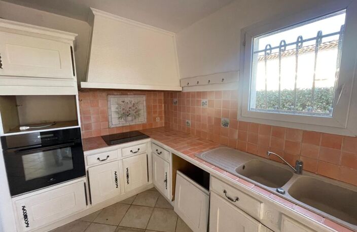 A VENDRE LA SEYNE SUR MER 83500 CADRE CAMPAGNE VILLA INDIVIDUELLE 5 PIECES 4 CHAMBRES  GARAGE — photo 3