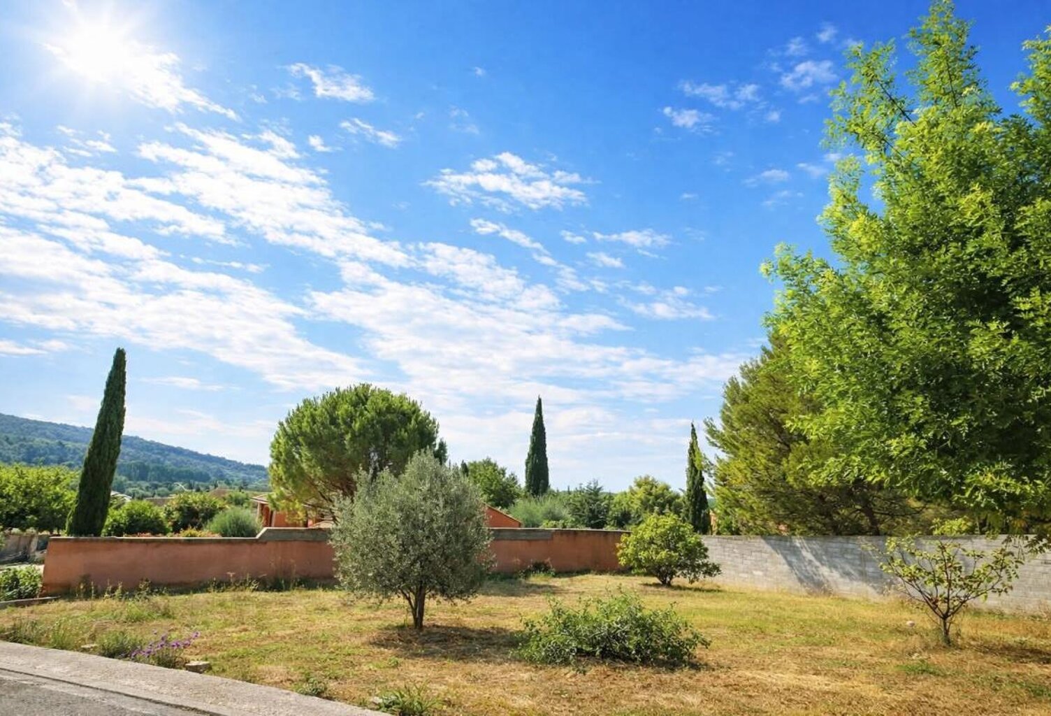 Terrain constructible viabilisé avec permis de construire purgé   de 475M² Bize Minervois — photo 1