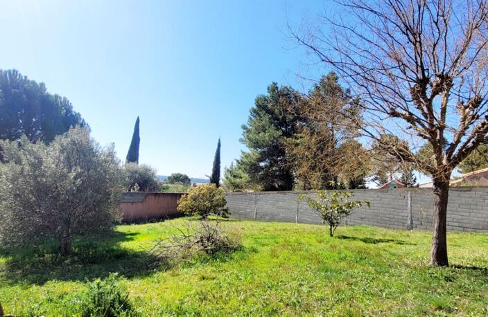 Terrain constructible viabilisé avec permis de construire purgé   de 475M² Bize Minervois — photo 2