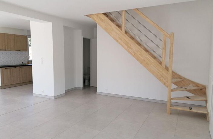 Maison 102m² de 2025, DPE A/A, 4 chambres et terrain de 1 500 m² — photo 2