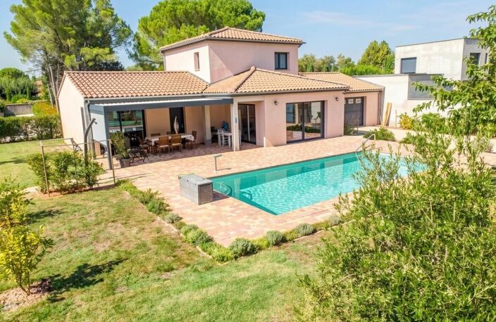L'ISLE-SUR-LA-SORGUE - MAISON RÉCENTE, PISCINE ET GRAND GARAGE — photo 3