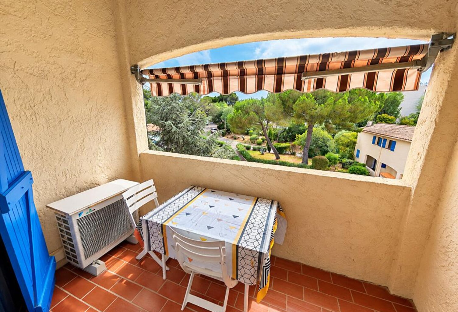 Appartement Saint Raphael 3 pièce(s) 39 m2 - mer et port de Santa Lucia à 5min à pied — photo 1