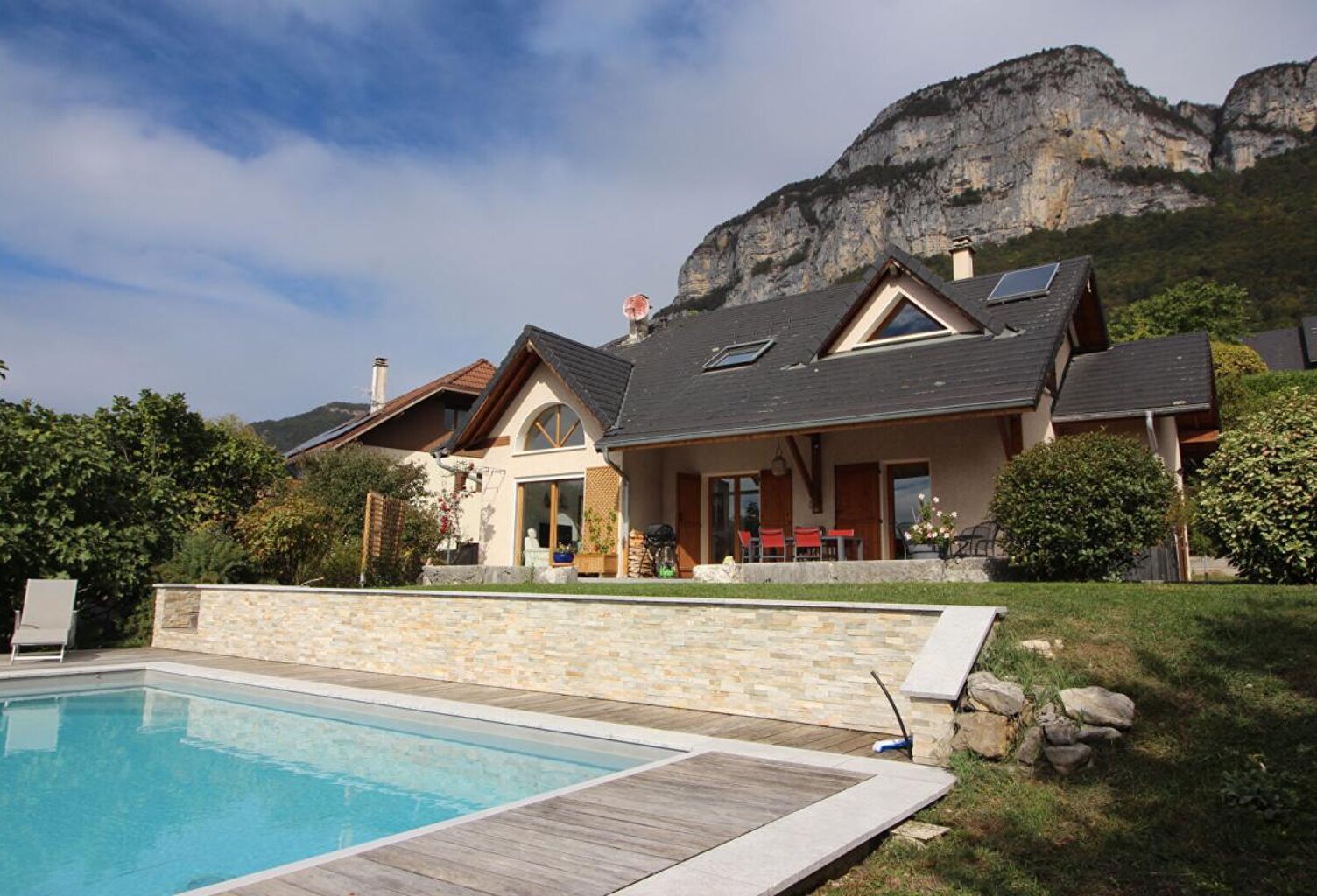 73230 Saint-Jean-d'Arvey 4 chambres, piscine — photo 1