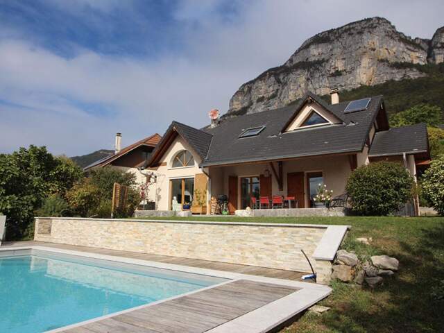 73230 Saint-Jean-d'Arvey 4 chambres, piscine — photo du bien