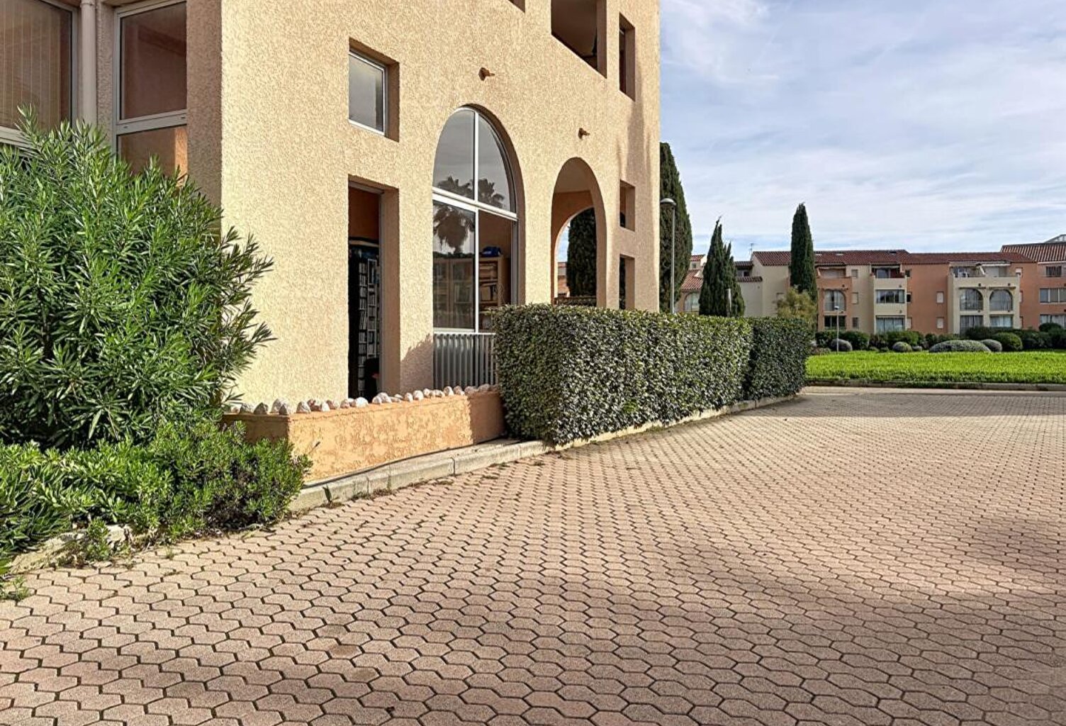 La Londe-les-Maures ? Charmant duplex de 44 m² de surface utile avec loggia plein Sud, proche de la mer — photo 1