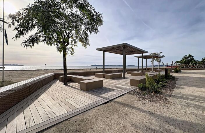 La Londe-les-Maures ? Charmant duplex de 44 m² de surface utile avec loggia plein Sud, proche de la mer — photo 5