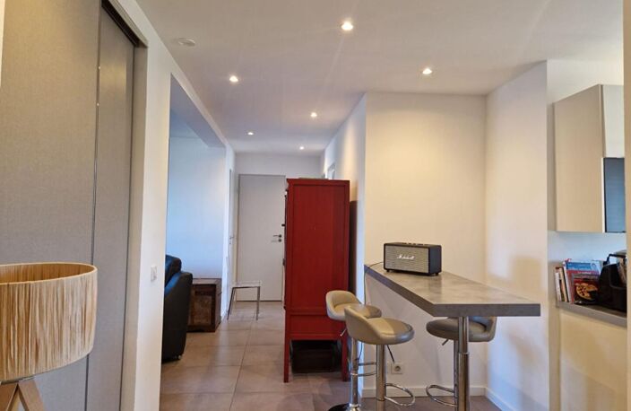 Hyères Olbius Riquier Appartement 58 m² traversant et lumineux — photo 3