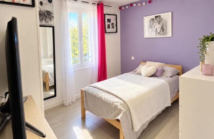 LE MUY - Appartement T3 dernier étage de 42 m² avec 2 Chambres, sans travaux ! — photo 4