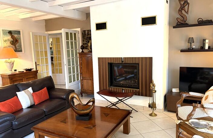 St GENEST LERPT 42530 MAISON 156m² 4 chambres, sous-sol complet sur 1597m² de terrain — photo 5