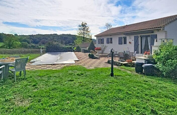 Maison individuelle sur sous-sol, avec piscine sur un terrain de 1491 m² — photo 2