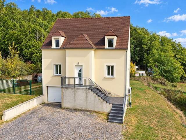 Maison Crepy En Valois 6 pièce(s) 155 m2 — photo du bien