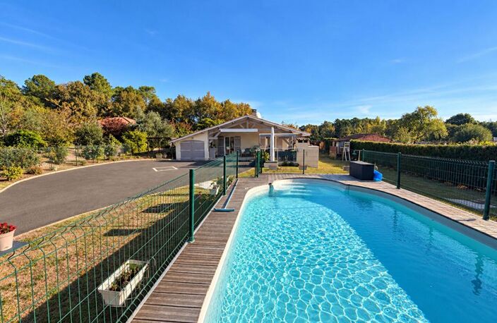 Maison 7 pièces 5 chambres garage et piscine — photo 4
