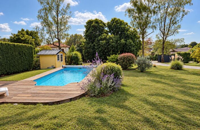 MAISON 142M² 4CH PISCINE DOUBLE GARAGE CARPORT SUR 1600M² DE TERRAIN — photo 2