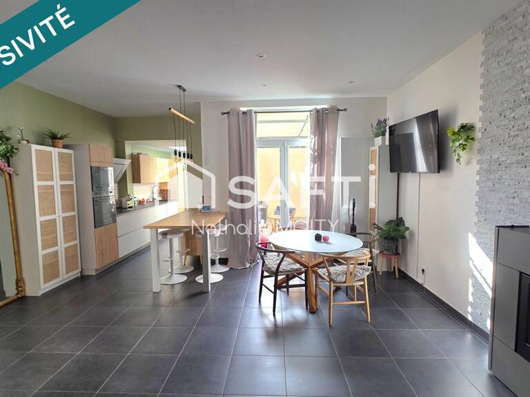 Très belle maison T4 entièrement rénovée avec cour. Vous posez vos meubles — photo 1