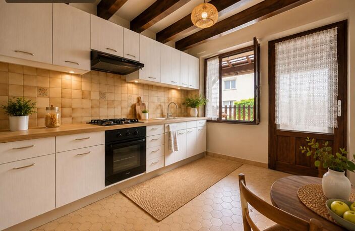MAISON BOURG  A FORT POTENTIEL 84900EURO-7KM DE LA ROCHE POSAY 37290 CHAMBON — photo 3