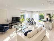 SANARY SUR MER - A 10 MINUTES A PIED DU PORT - MAISON INDIVIDUELLE 106 M² - TERRAIN 133 M² - GARAGE 27 M² — photo 4