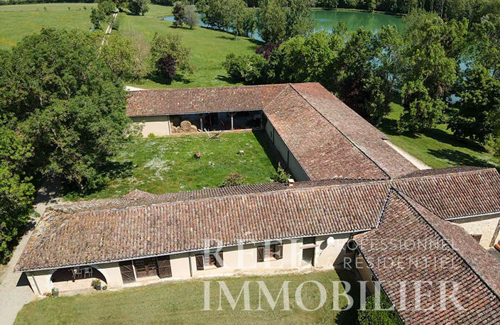 Domaine d'exception de 141 hectares / Demeure de Maître du XIXe siècle aux portes d'Auch — photo 3