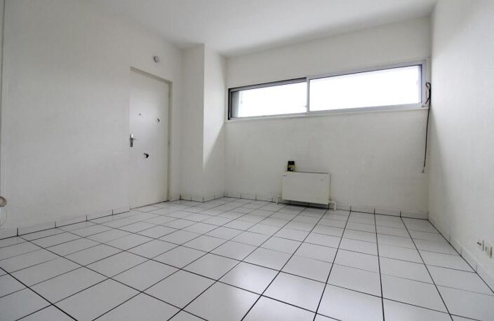 Location appartement 3 pièces 48 m² à Toulouse (31300) — photo 3