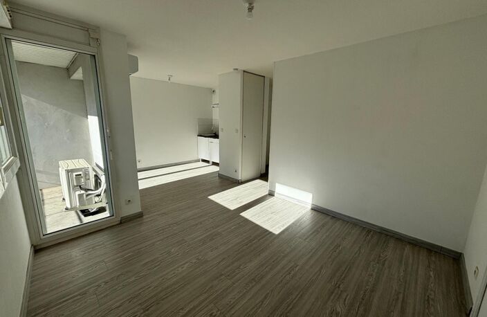 Location appartement 2 pièces  à Toulouse (31200) — photo 2