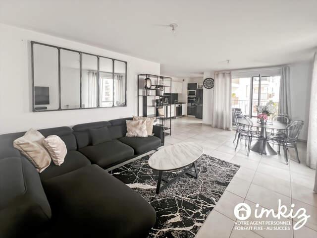 Appartement 3 pièces avec balcon et garage — photo du bien