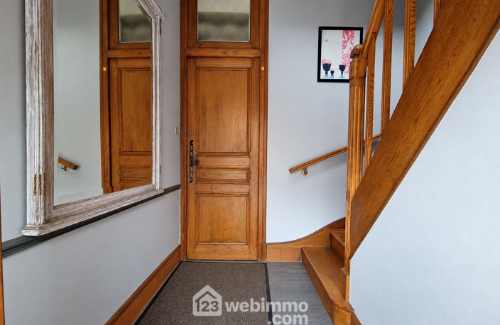 Immeuble - 245m² - Laon — photo 2