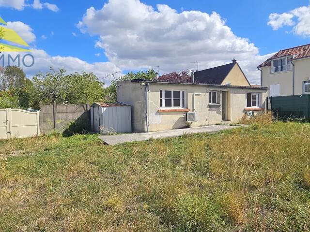 Maison de 38 m² à Mandres-les-Roses avec jardin — photo du bien