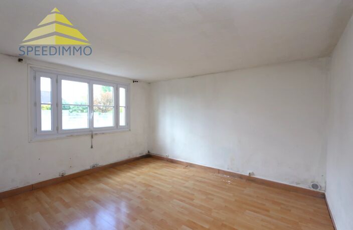 Maison de 38 m² à Mandres-les-Roses avec jardin — photo 5
