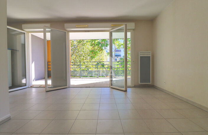À VENDRE  Appartement T3 de 64,20 m² avec terrasse de 15 m² plein sud  Résidence récente et sécurisée  Marseille 10e — photo 5