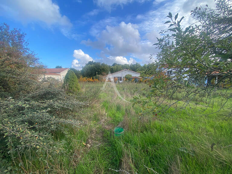 TERRAIN À BÂTIR À BREUIL-MAGNÉ — photo 1