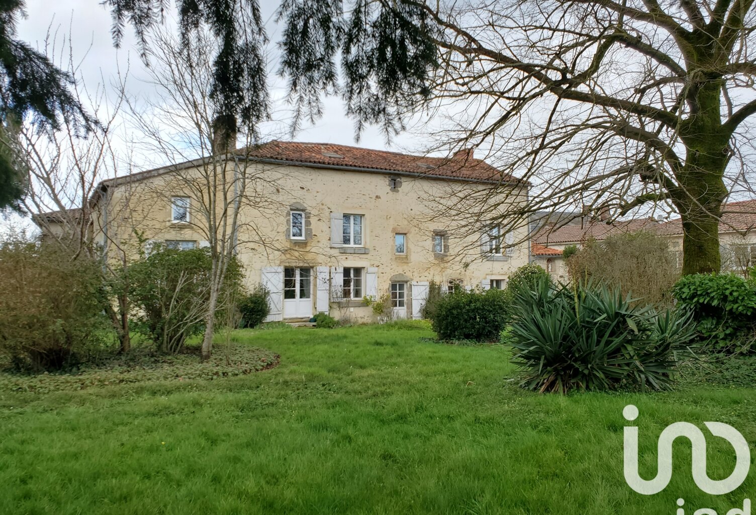 Vente Maison/villa 12 pièces — photo 1