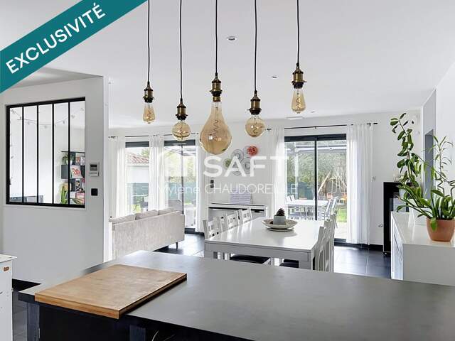 Maison T6 131m2 4chambres 910m2 jardin — photo du bien