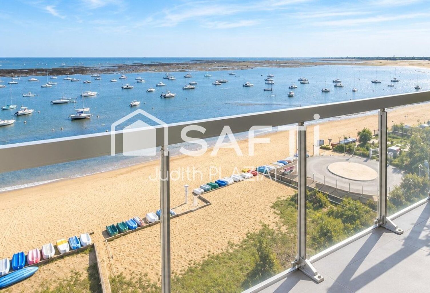 STUDIO VUE MER - TERRASSE - ACCES PLAGE - DERNIER ETAGE — photo 1