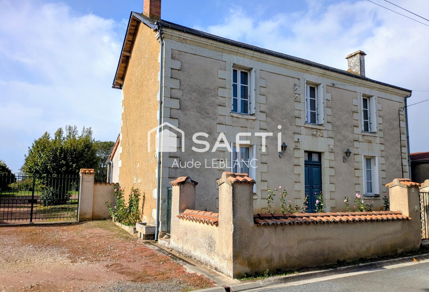 Grande maison familiale avec un jardin clos et arboré — photo 1