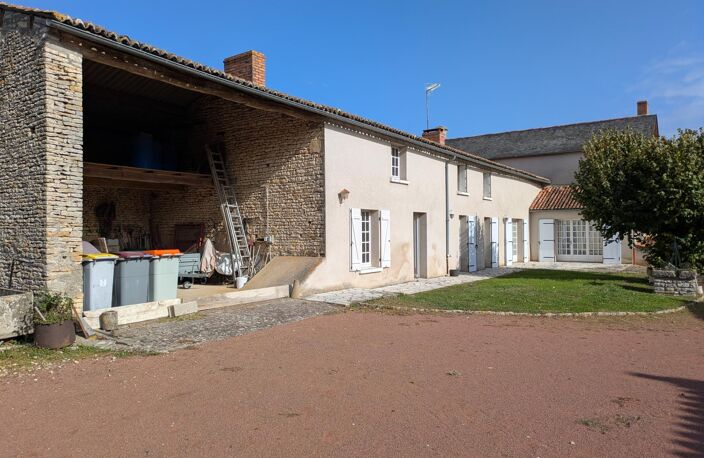 Grande maison familiale avec un jardin clos et arboré — photo 4