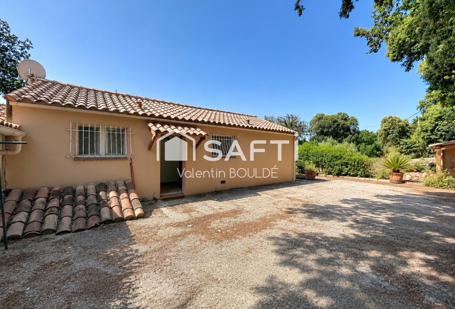 LOURMARIN  CHARMANTE MAISON T3 DE 86 M² AVEC PISCINE ET JARDIN PRIVATIF DE 850 M² — photo 1