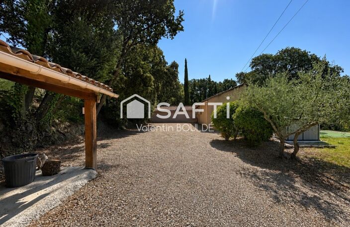 LOURMARIN  CHARMANTE MAISON T3 DE 86 M² AVEC PISCINE ET JARDIN PRIVATIF DE 850 M² — photo 2