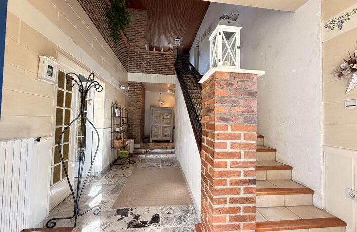 Maison - 256m² - Fourdrain — photo 3